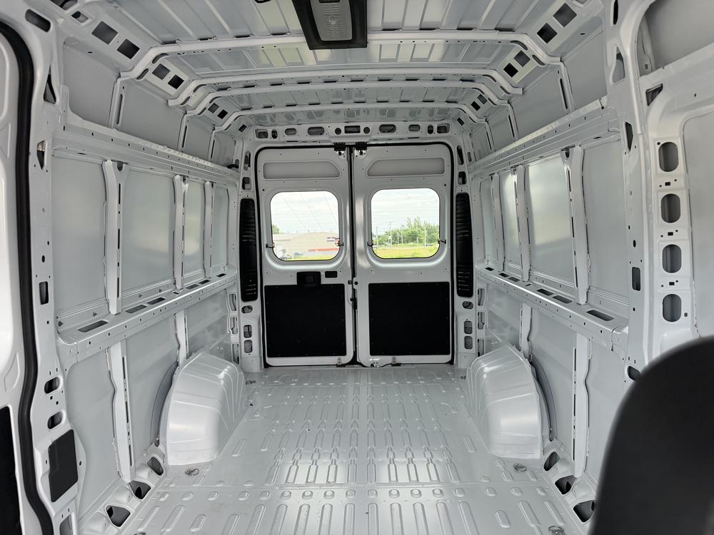 Ram ProMaster fourgonnette utilitaire 3500 SLT 159 po (22G) 2025 d&rsquo;occasion à vendre - 8