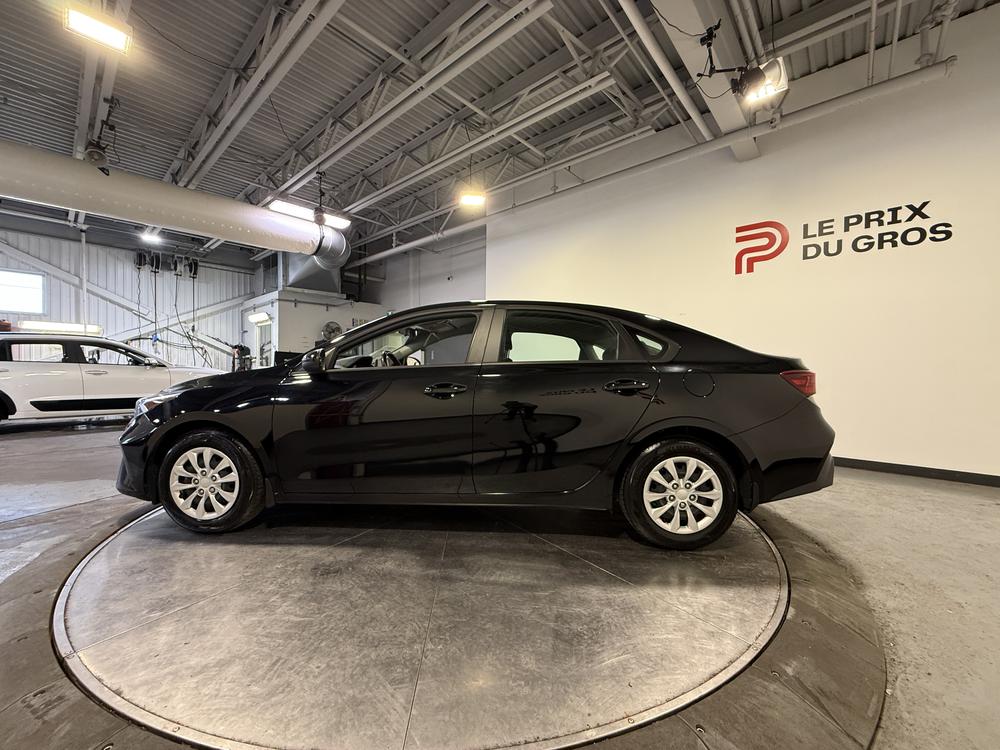 Kia Forte LX 2022 d&rsquo;occasion à vendre - 7