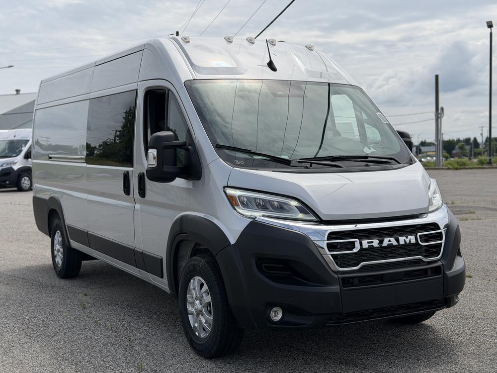 Ram ProMaster fourgonnette utilitaire 3500 SLT+ 159 po (22H)