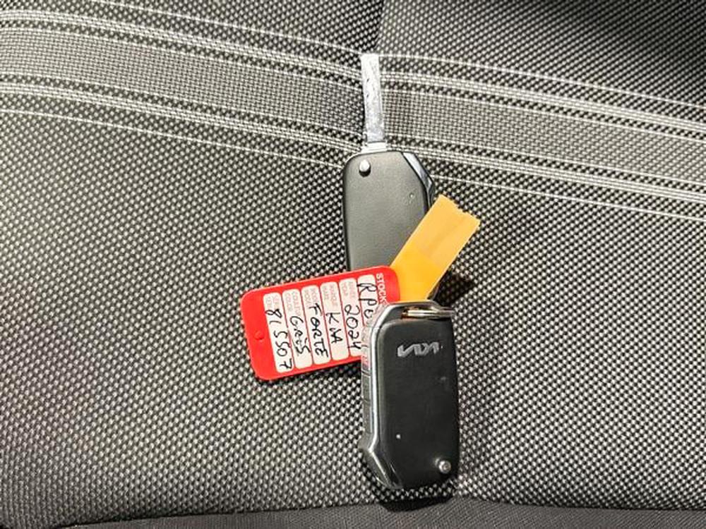 Kia Forte LX 2024 d&rsquo;occasion à vendre - 32