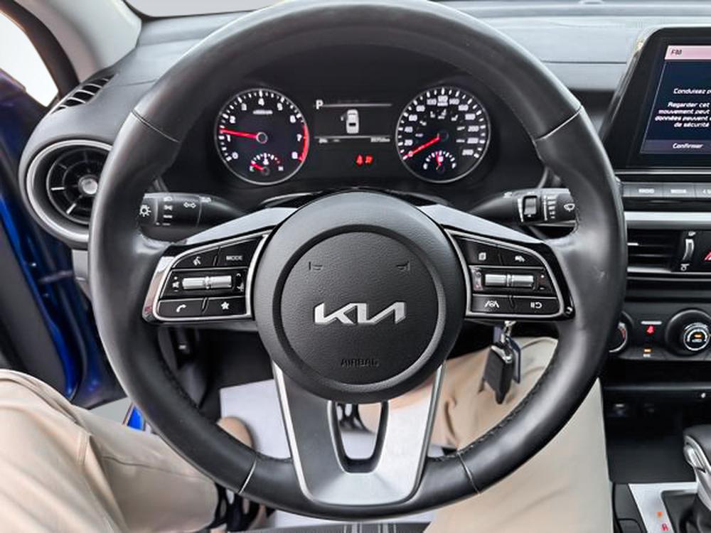 Kia Forte EX 2022 d&rsquo;occasion à vendre - 21