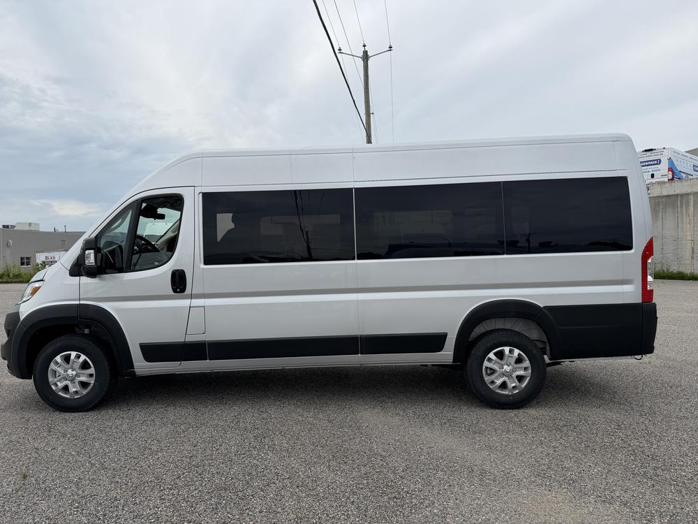 Ram ProMaster fourgon vitré 3500 SLT+ 159 po (22H) 2025 d&rsquo;occasion à vendre - 7