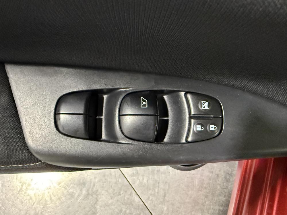 Nissan Sentra SV 2015 d&rsquo;occasion à vendre - 14