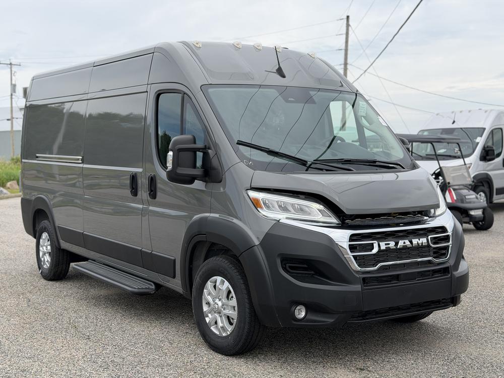Ram ProMaster fourgonnette utilitaire 2500 toit élevé 159 po (22G)