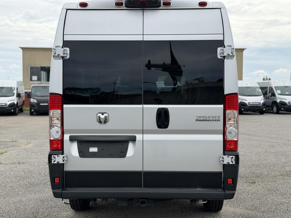 Ram ProMaster fourgon vitré 3500 SLT+ 159 po (22H) 2025 d&rsquo;occasion à vendre - 4