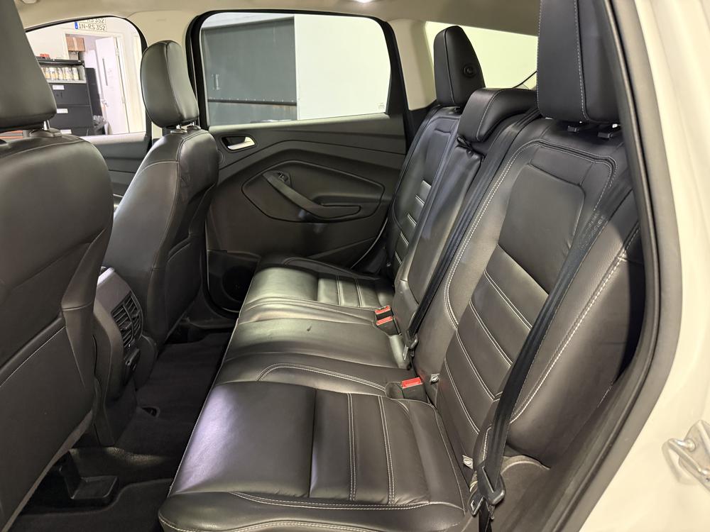 Ford Escape Titanium 2018 d&rsquo;occasion à vendre - 30