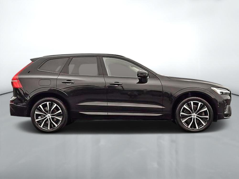 Volvo XC60 Recharge T8 PLUS AWD PHEV // PO;ESTAR OPTIMISATION 2023 — photo 4