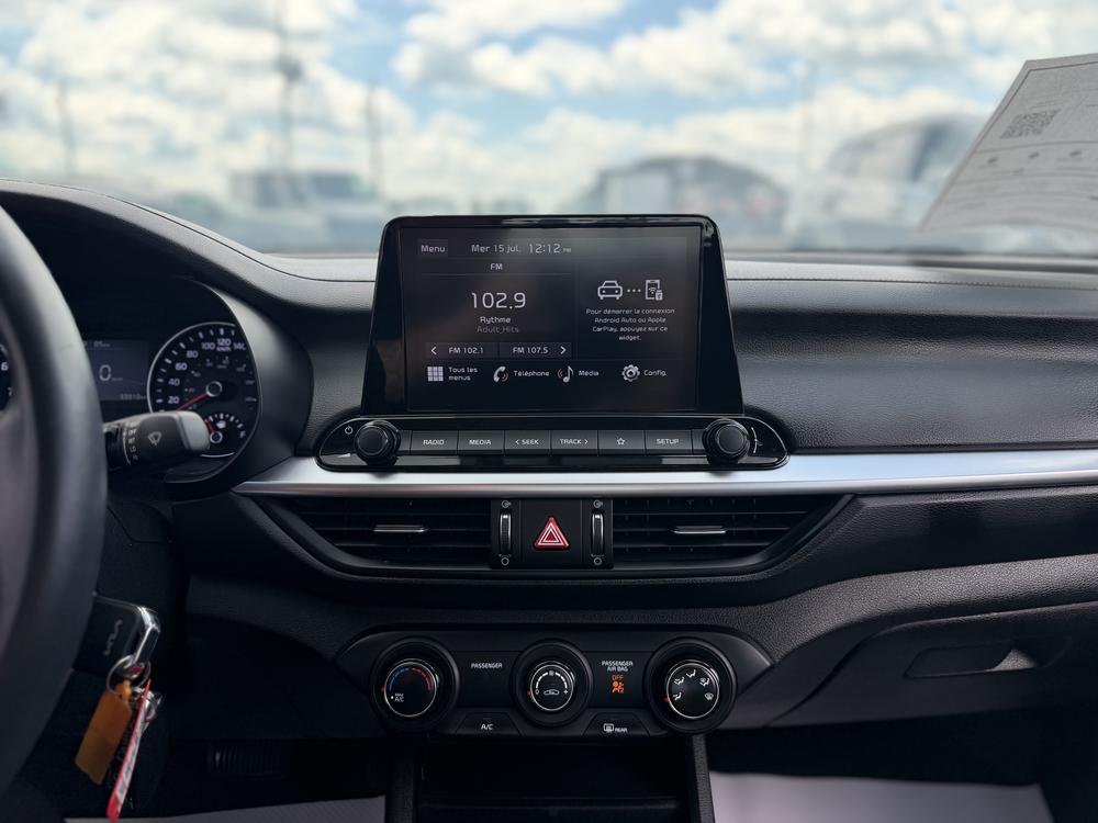 Kia Forte LX 2023 d&rsquo;occasion à vendre - 17