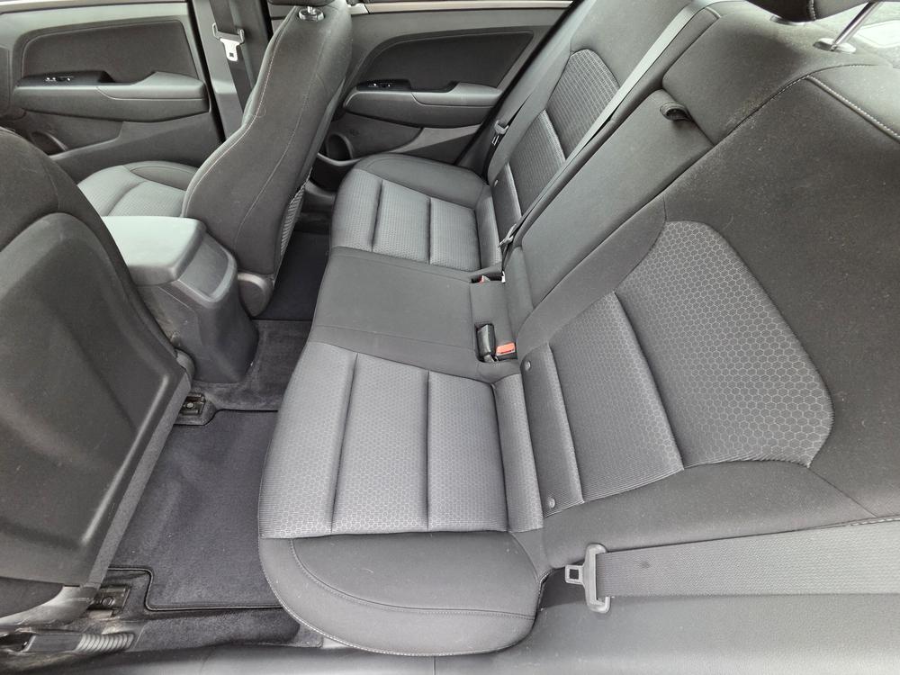 Hyundai Elantra GLS 2017 d&rsquo;occasion à vendre - 21