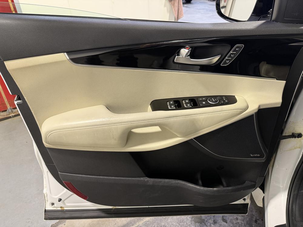 Kia Sorento SX 2017 d&rsquo;occasion à vendre - 14