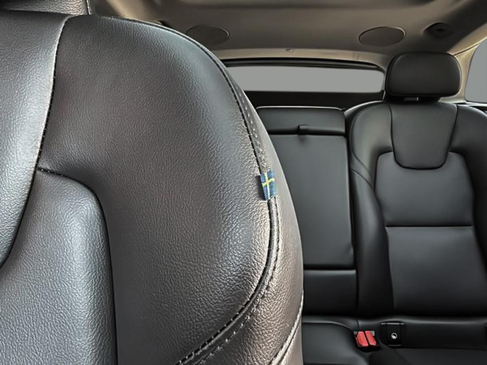 Volvo XC60 B6 MOMENTUM AWD // PREMIUM PACK 2022 d&rsquo;occasion à vendre - 16