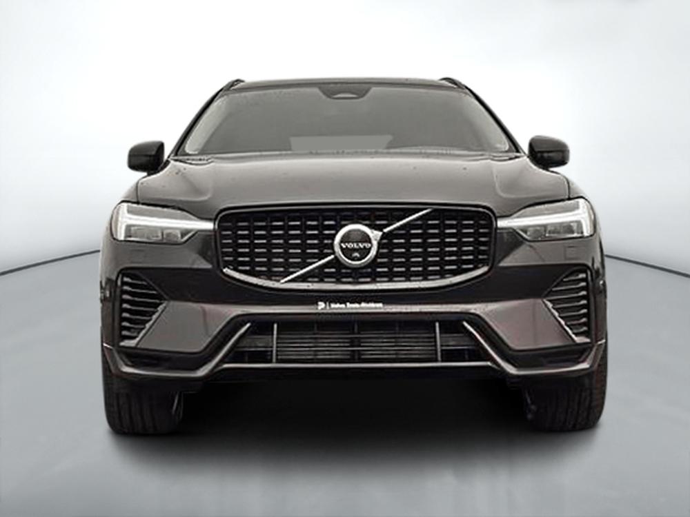 Volvo XC60 Recharge T8 PLUS AWD PHEV // PO;ESTAR OPTIMISATION 2023 — photo 2