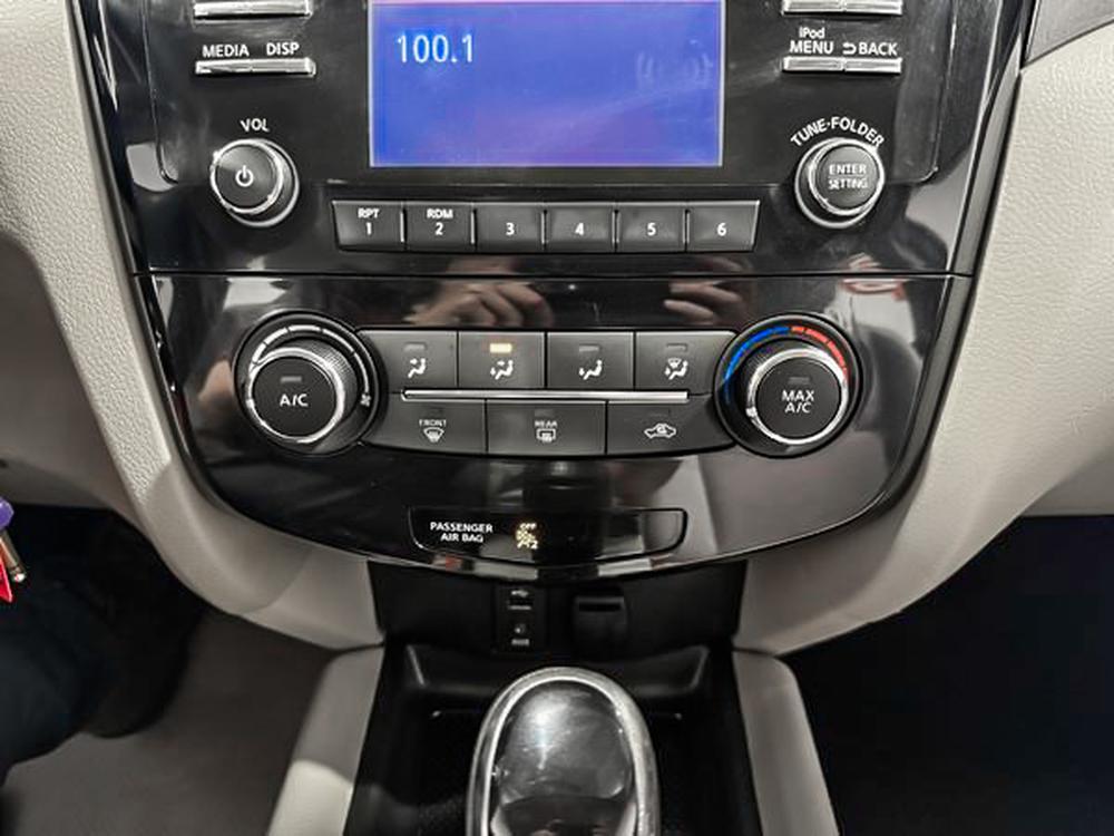 Nissan Qashqai S 2018 d&rsquo;occasion à vendre - 28