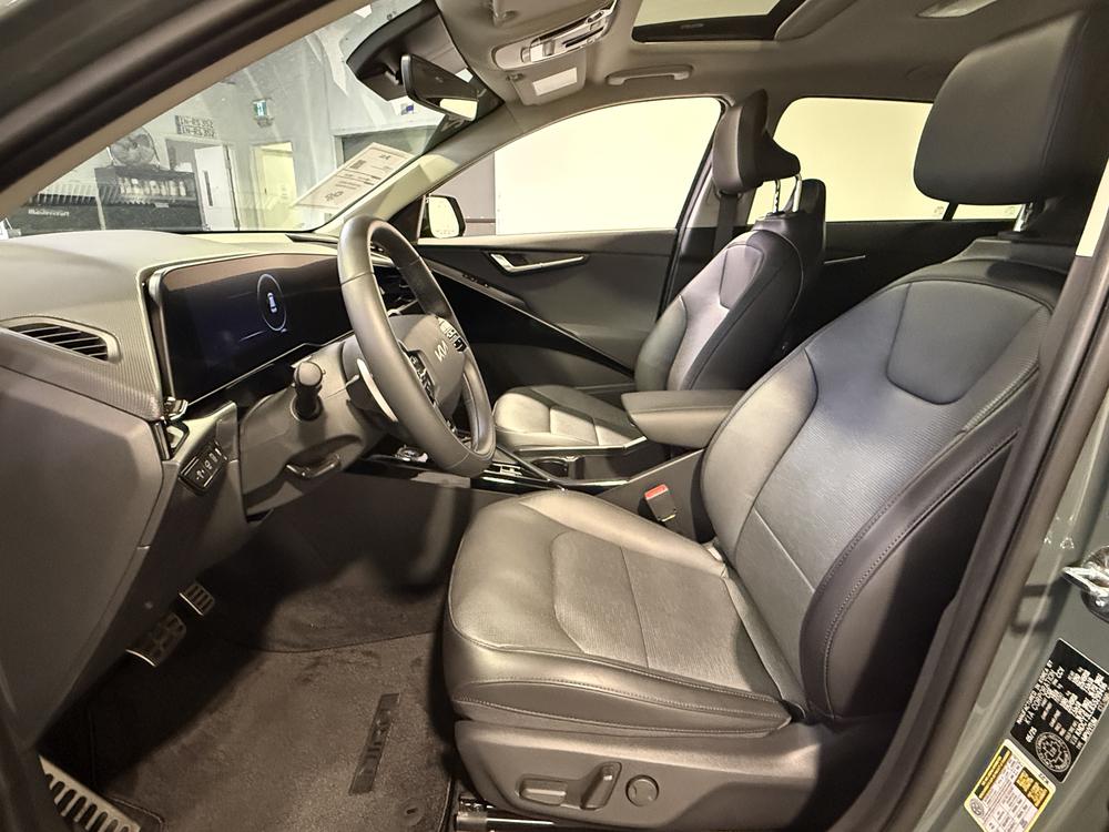 Kia Niro SX 2025 d&rsquo;occasion à vendre - 17