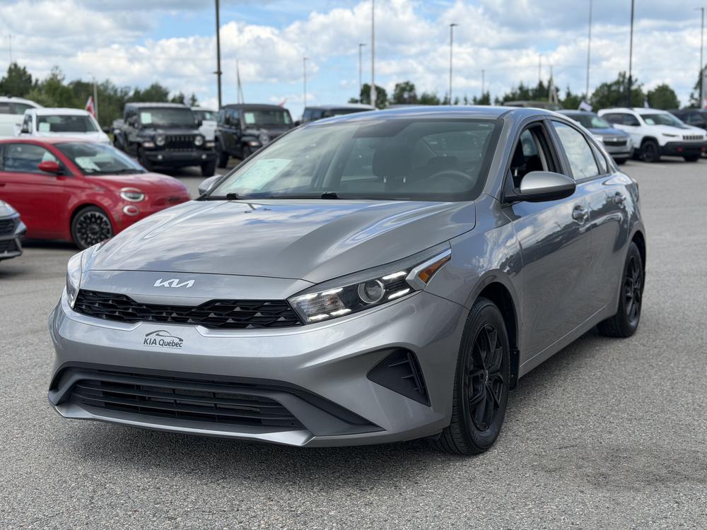 Kia Forte LX 2023 d&rsquo;occasion à vendre - 8