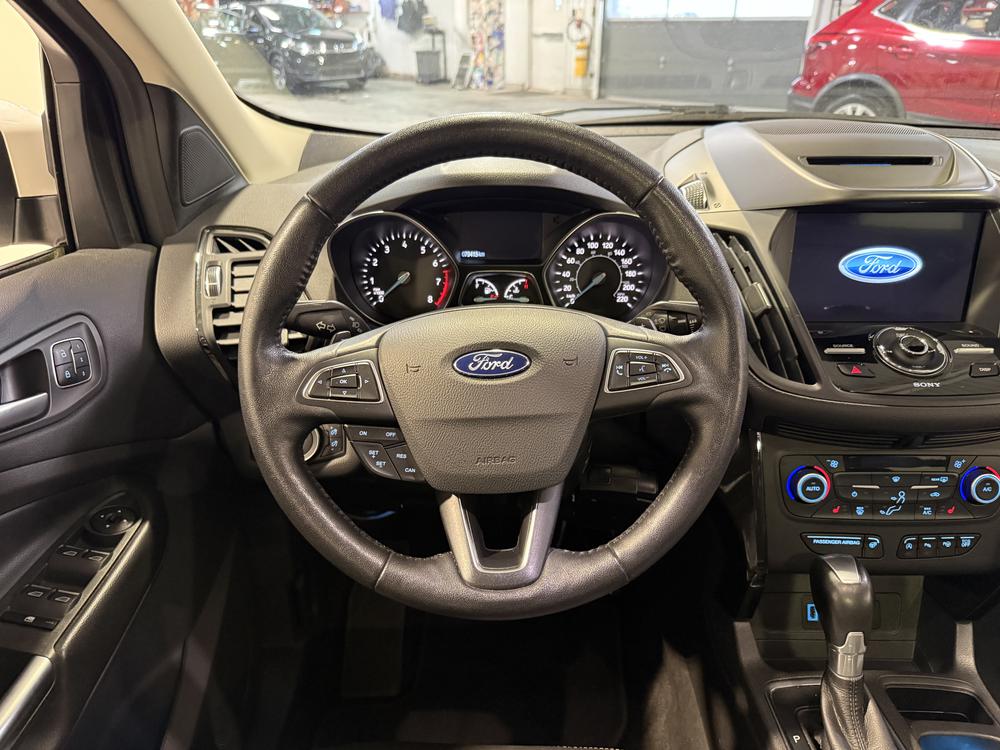 Ford Escape Titanium 2018 d&rsquo;occasion à vendre - 18