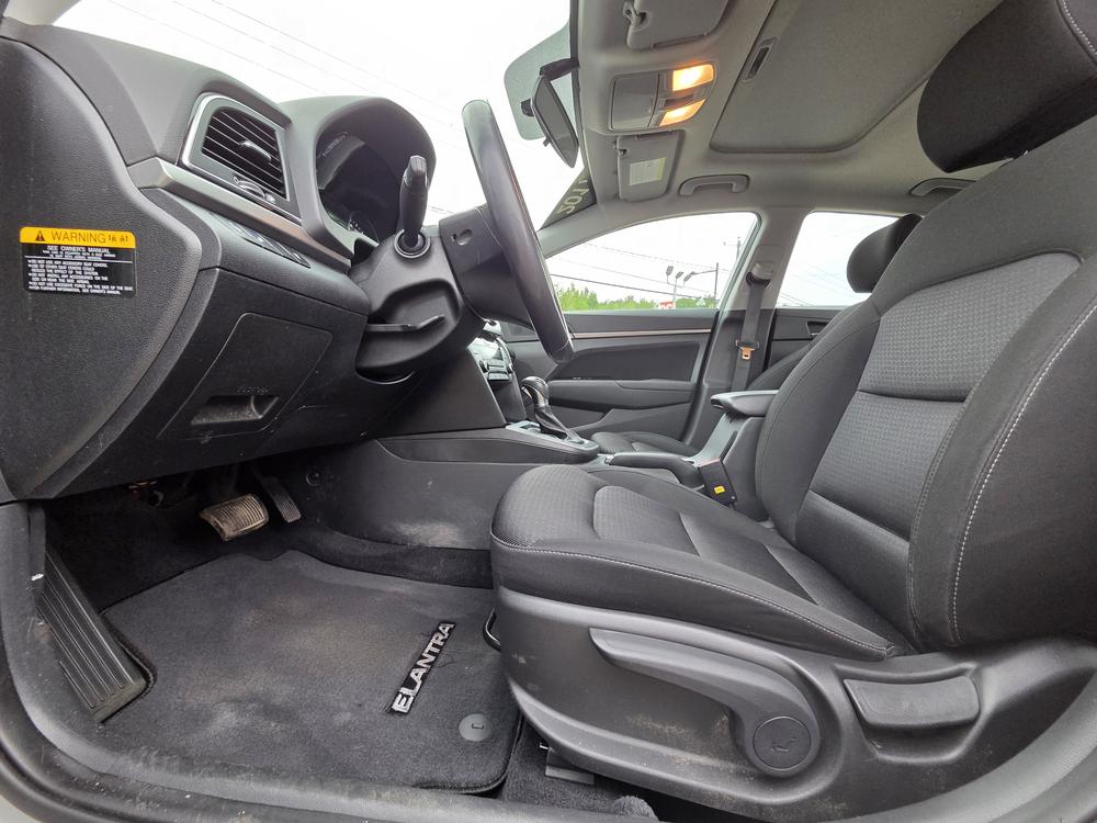 Hyundai Elantra GLS 2017 d&rsquo;occasion à vendre - 13