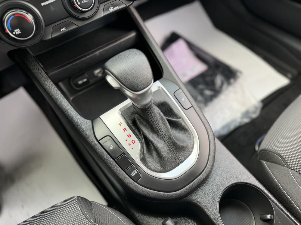 Kia Forte LX 2023 d&rsquo;occasion à vendre - 16