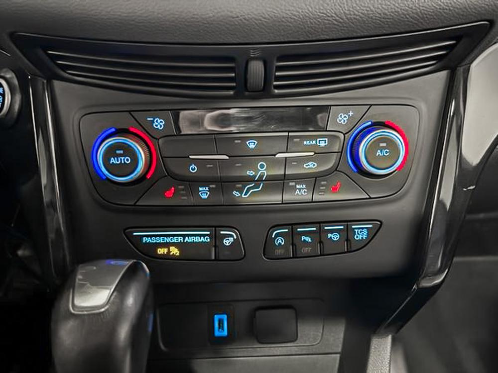 Ford Escape Titanium 2018 d&rsquo;occasion à vendre - 28