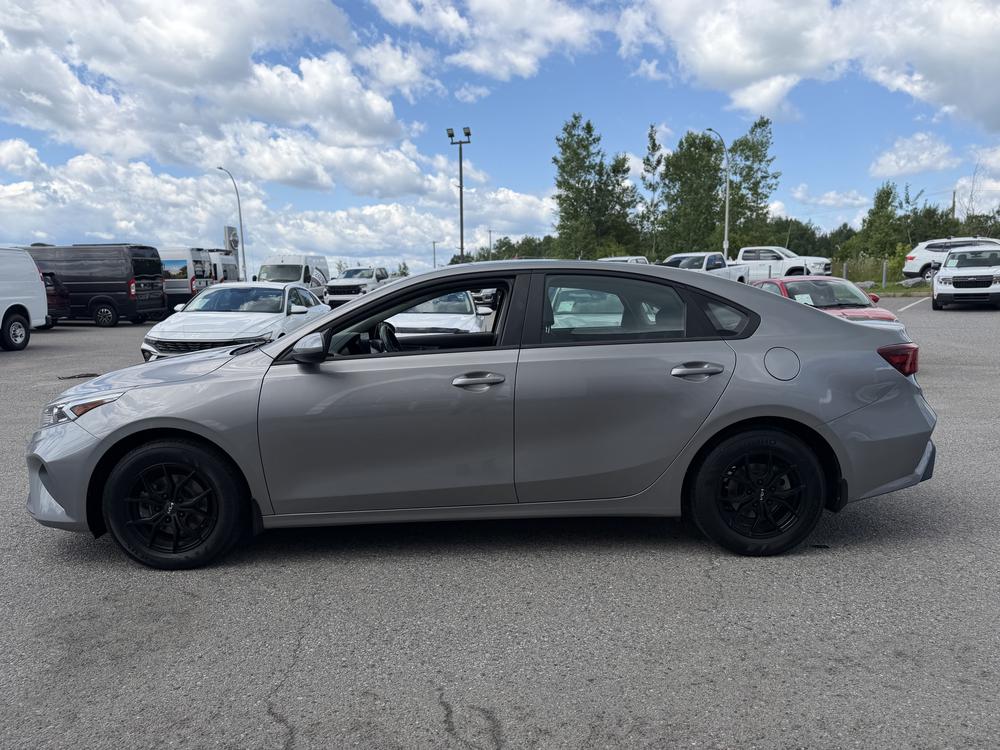 Kia Forte LX 2023 d&rsquo;occasion à vendre - 7