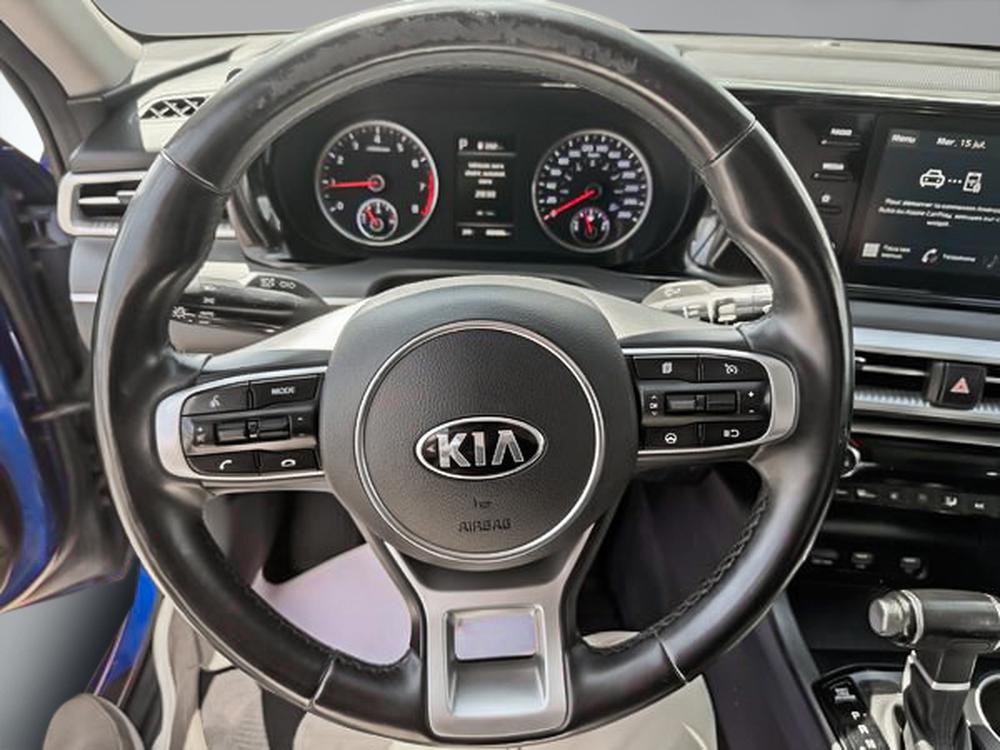 Kia K5 2021 Bleu usage à vendre Kia K5 2021 Bleu usage à vendre