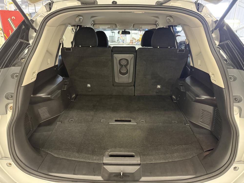 Nissan Rogue S 2016 d&rsquo;occasion à vendre - 32