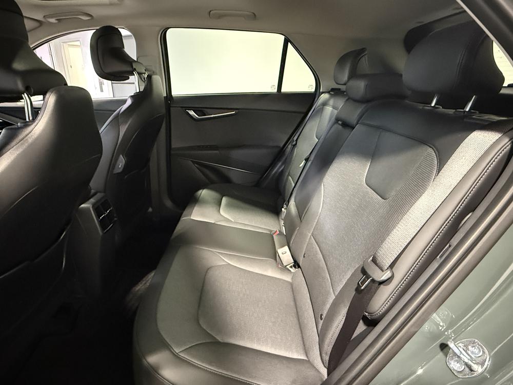 Kia Niro SX 2025 d&rsquo;occasion à vendre - 30