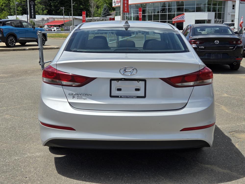Hyundai Elantra GLS 2017 d&rsquo;occasion à vendre - 4