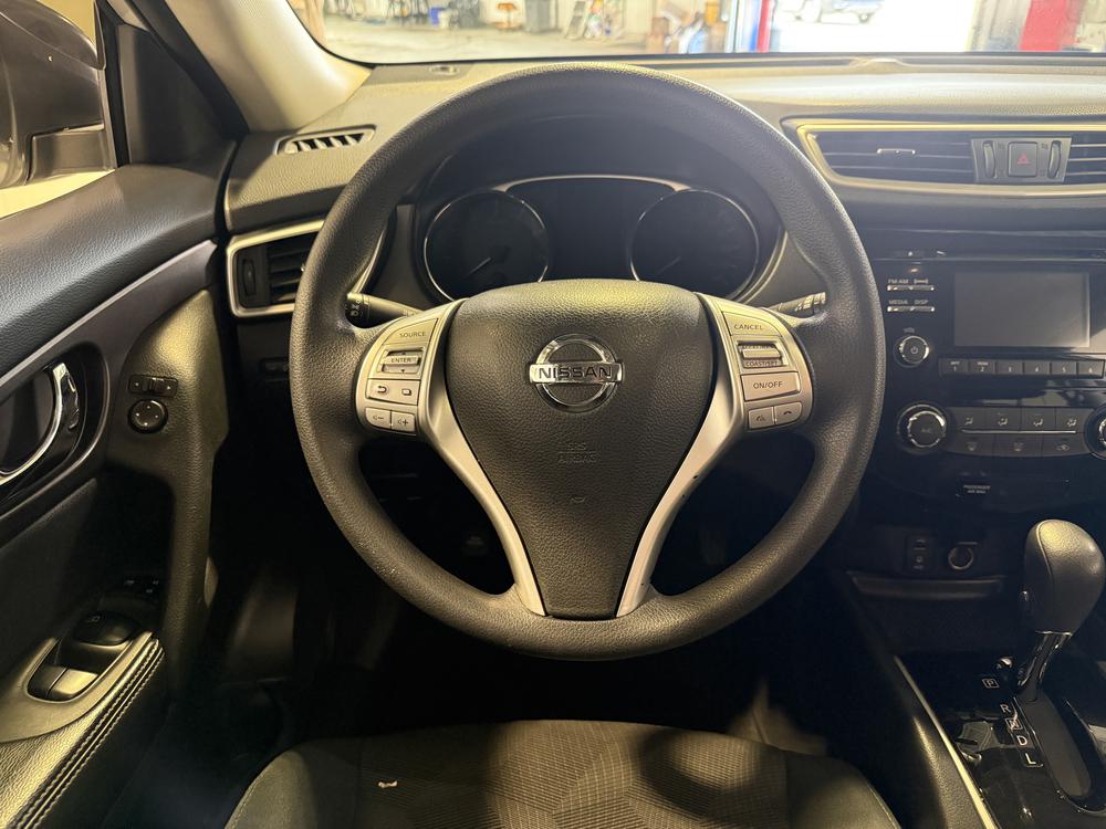 Nissan Rogue S 2016 d&rsquo;occasion à vendre - 18