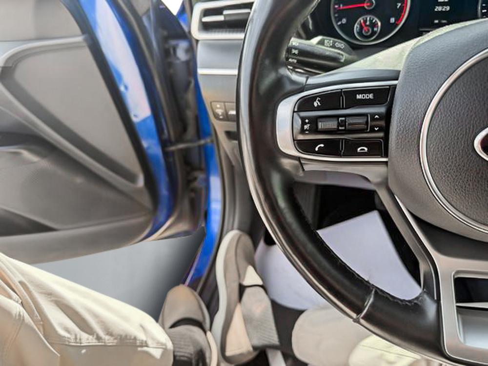 Kia K5 2021 Bleu usage à vendre Kia K5 2021 Bleu usage à vendre