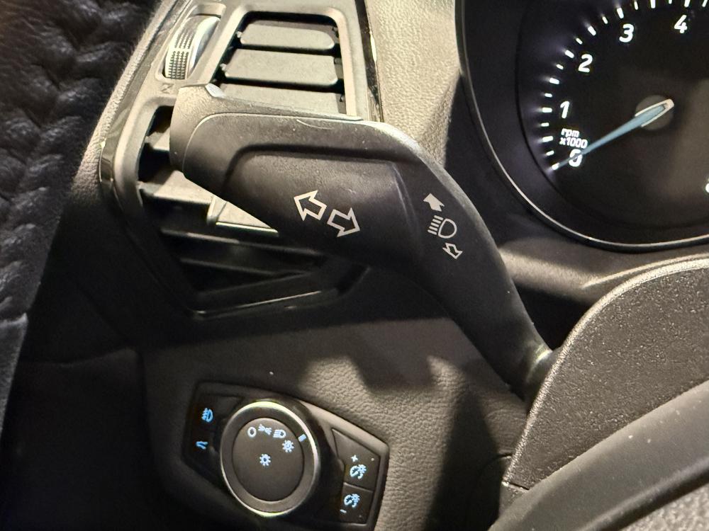 Ford Escape Titanium 2018 d&rsquo;occasion à vendre - 22