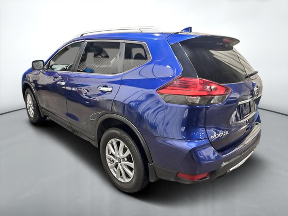 Nissan Rogue SV 2017 d&rsquo;occasion à vendre - 4