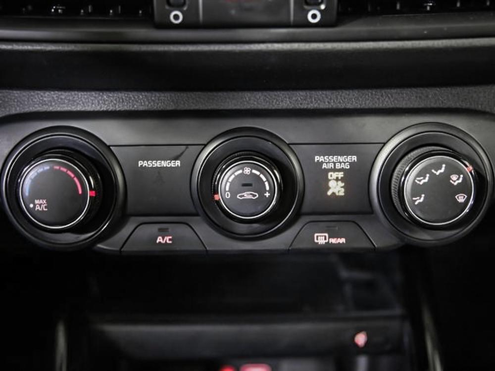 Kia Forte EX 2020 d&rsquo;occasion à vendre - 26