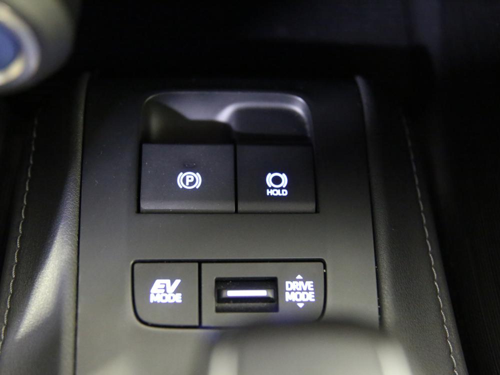 Toyota Venza XLE 2022 d&rsquo;occasion à vendre - 31