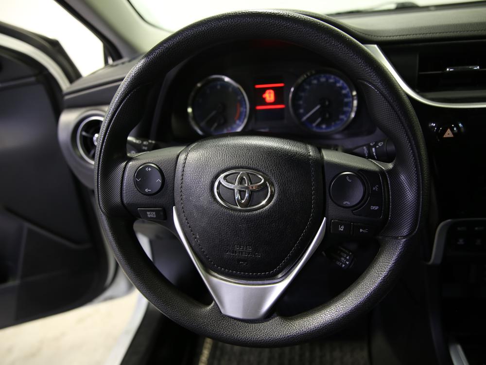 Toyota Corolla LE 2019 d&rsquo;occasion à vendre - 16
