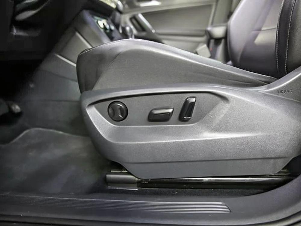 Volkswagen Tiguan COMFORTLINE 4MOTION 2018 d&rsquo;occasion à vendre - 17