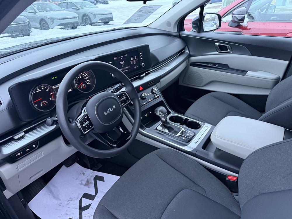 Kia Carnival LX 2022 d&rsquo;occasion à vendre - 21