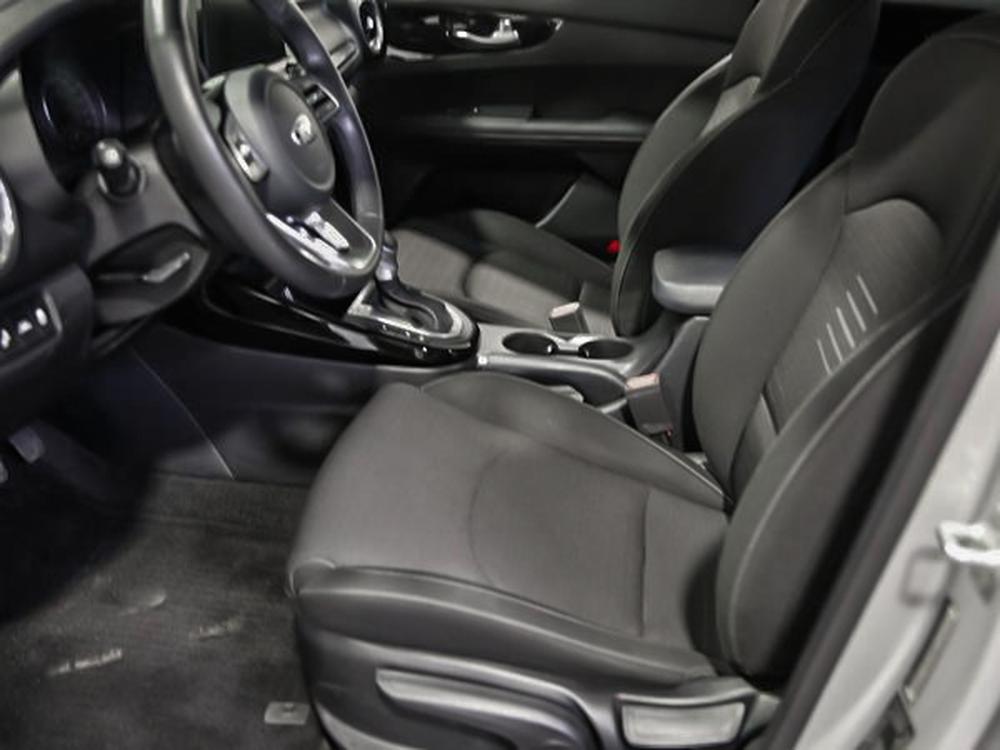 Kia Forte EX 2020 d&rsquo;occasion à vendre - 16