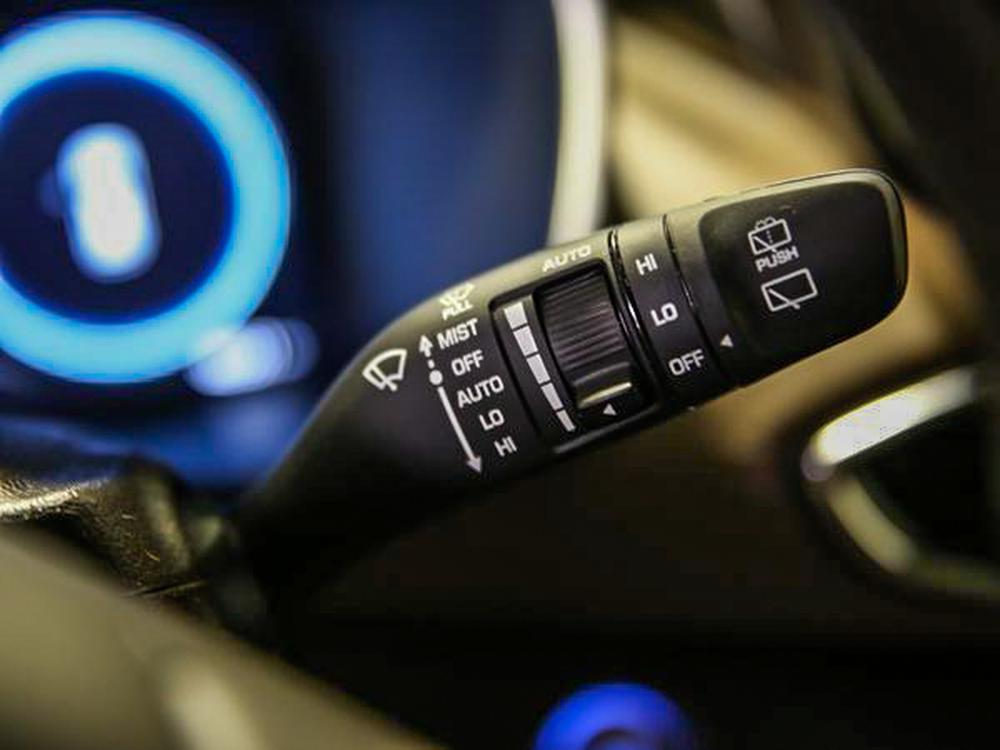 Hyundai Santa Fe hybride rechargeable Luxury 2022 d&rsquo;occasion à vendre - 26