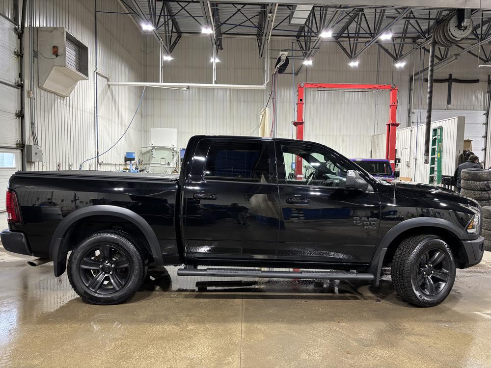 Ram 1500 Classic Warlock 6 cyl 2022 d&rsquo;occasion à vendre - 9