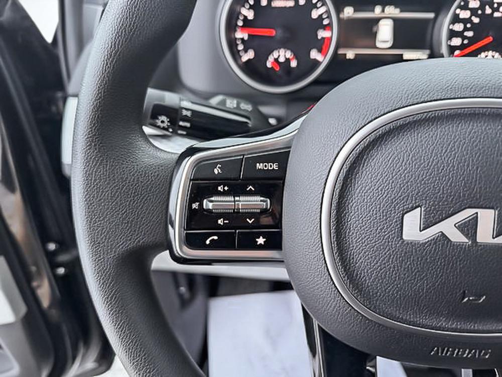 Kia Carnival LX 2022 d&rsquo;occasion à vendre - 18