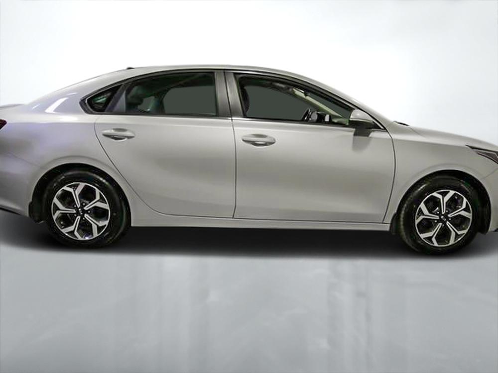 Kia Forte EX 2020 d&rsquo;occasion à vendre - 2