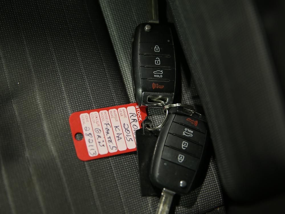 Kia 5 portes Forte EX 2015 d&rsquo;occasion à vendre - 29