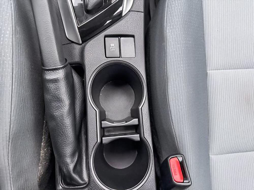 Toyota Corolla CE 2019 d&rsquo;occasion à vendre - 27