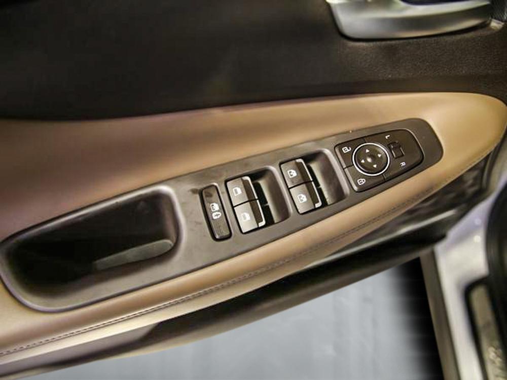 Hyundai Santa Fe hybride rechargeable Luxury 2022 d&rsquo;occasion à vendre - 16
