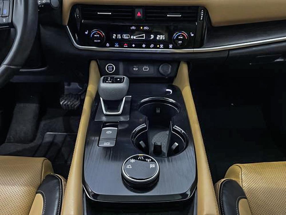 Nissan Rogue Platine 2021 d&rsquo;occasion à vendre - 32