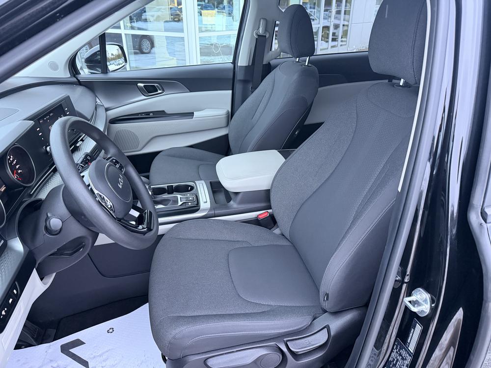 Kia Carnival LX 2022 d&rsquo;occasion à vendre - 14