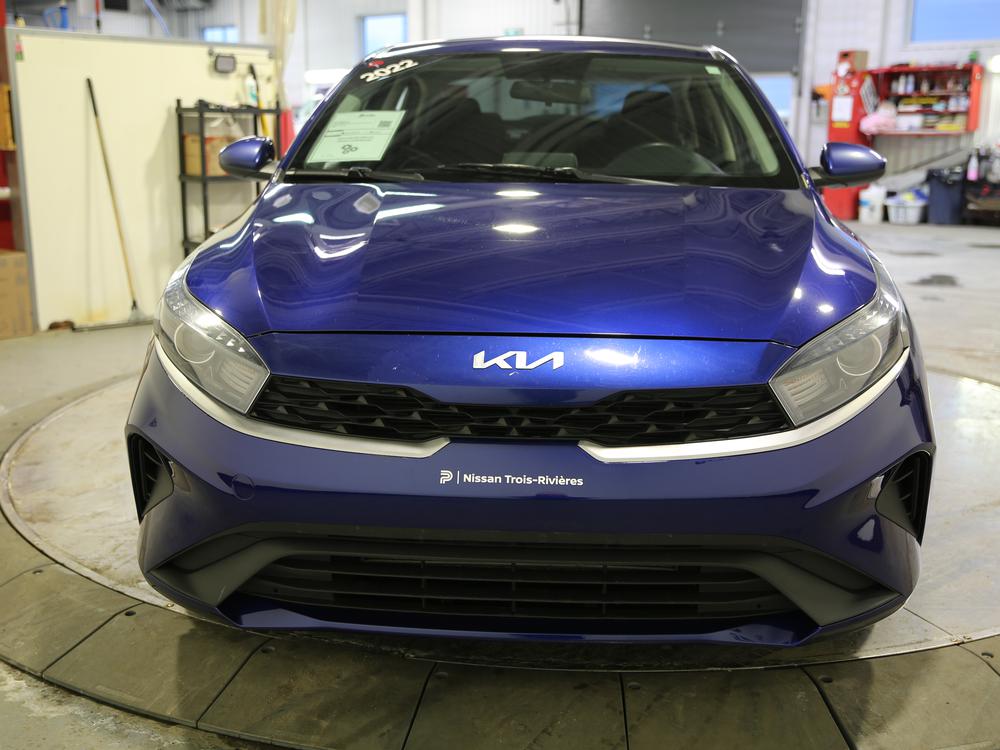 Kia Forte LX 2022 d&rsquo;occasion à vendre - 9