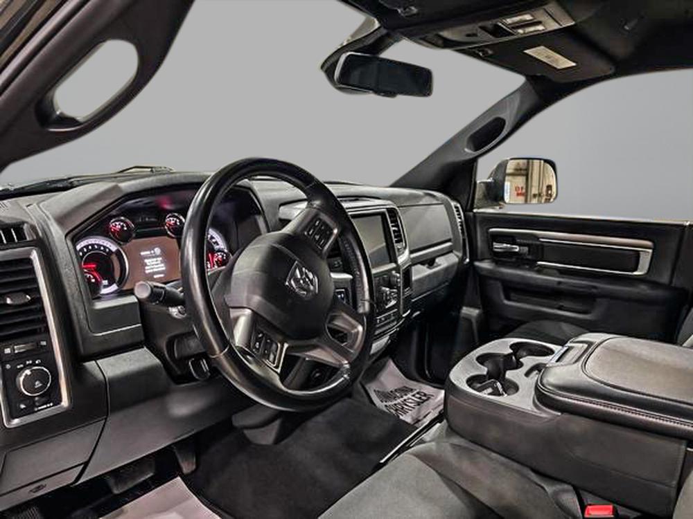 Ram 1500 Classic Warlock 6 cyl 2022 d&rsquo;occasion à vendre - 13