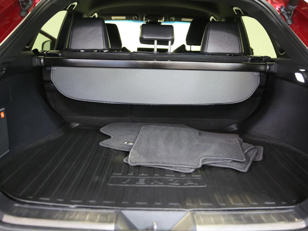 Toyota Venza XLE 2022 d&rsquo;occasion à vendre - 35